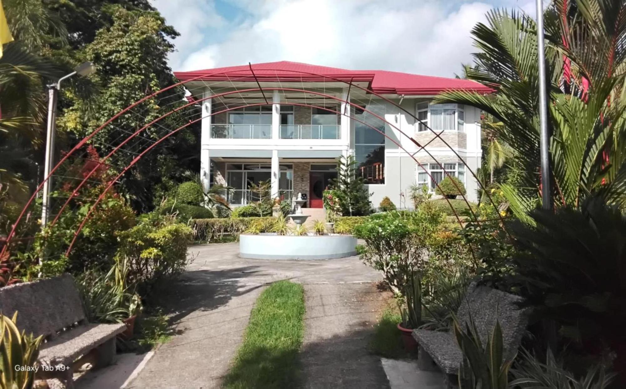 Camiguin Lanzones Resort Mambajao Buitenkant foto