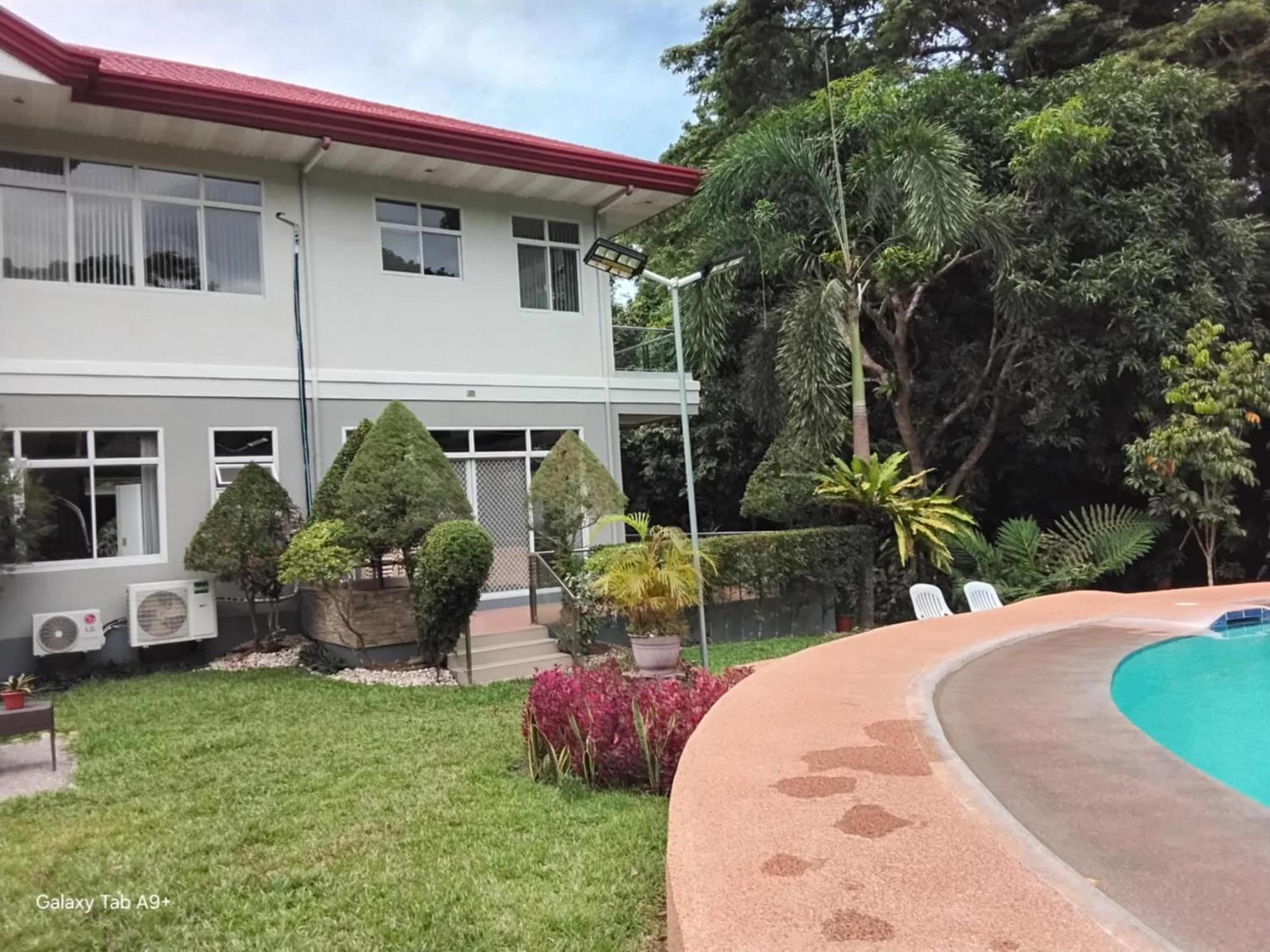 Camiguin Lanzones Resort Mambajao Buitenkant foto