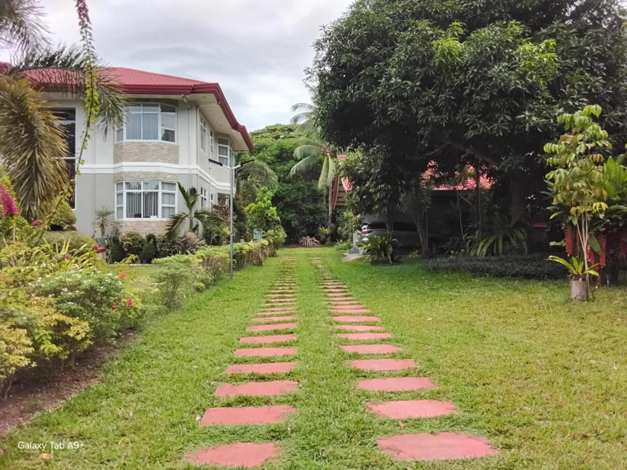 Camiguin Lanzones Resort Mambajao Buitenkant foto