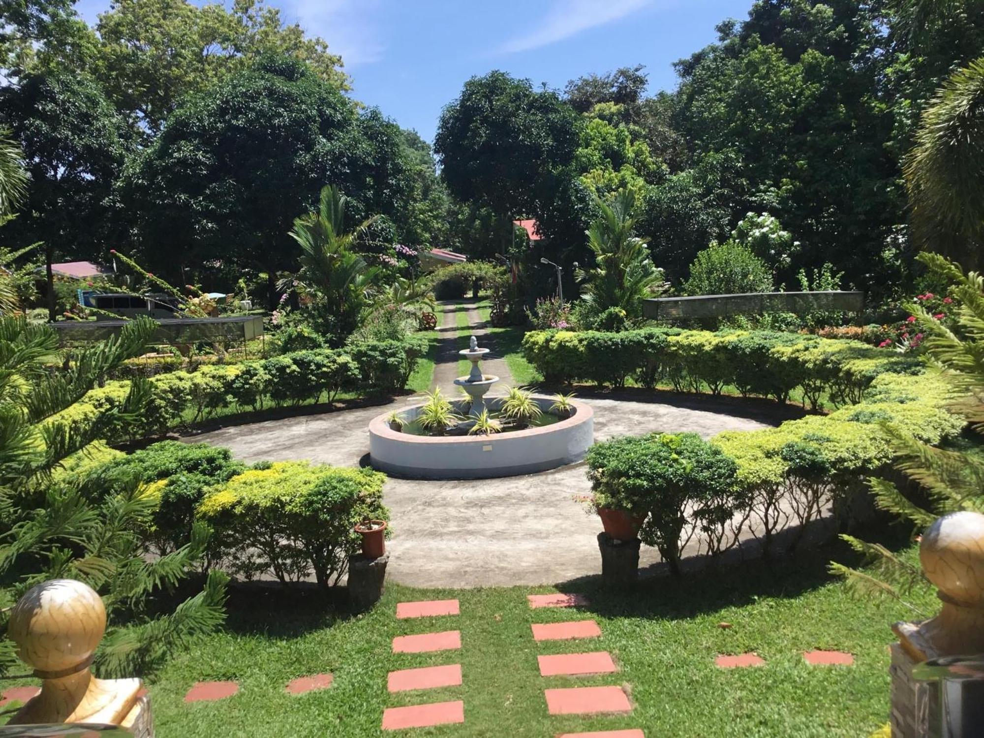 Camiguin Lanzones Resort Mambajao Buitenkant foto